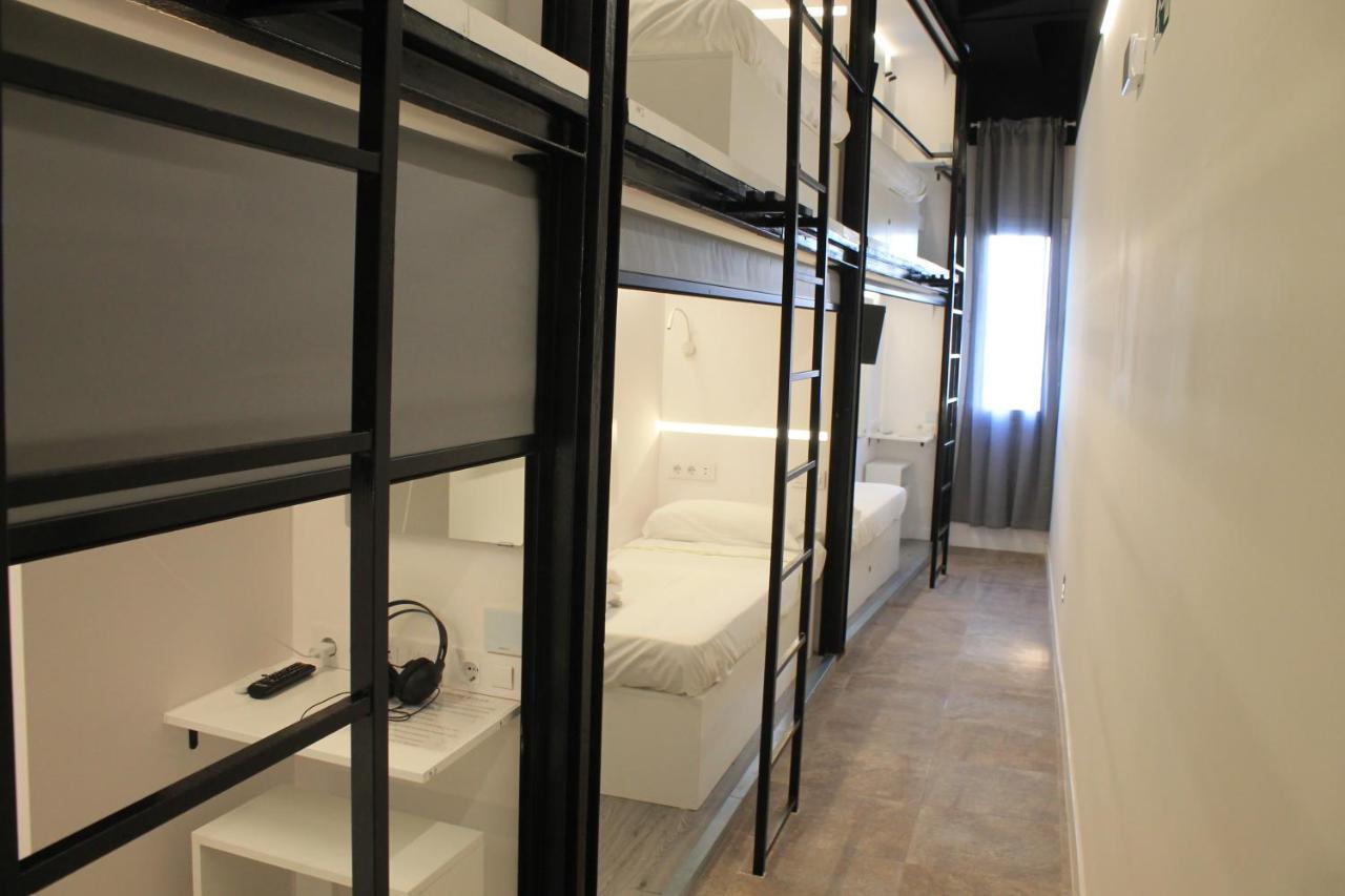 M Pods Malaga Hotel Exterior photo