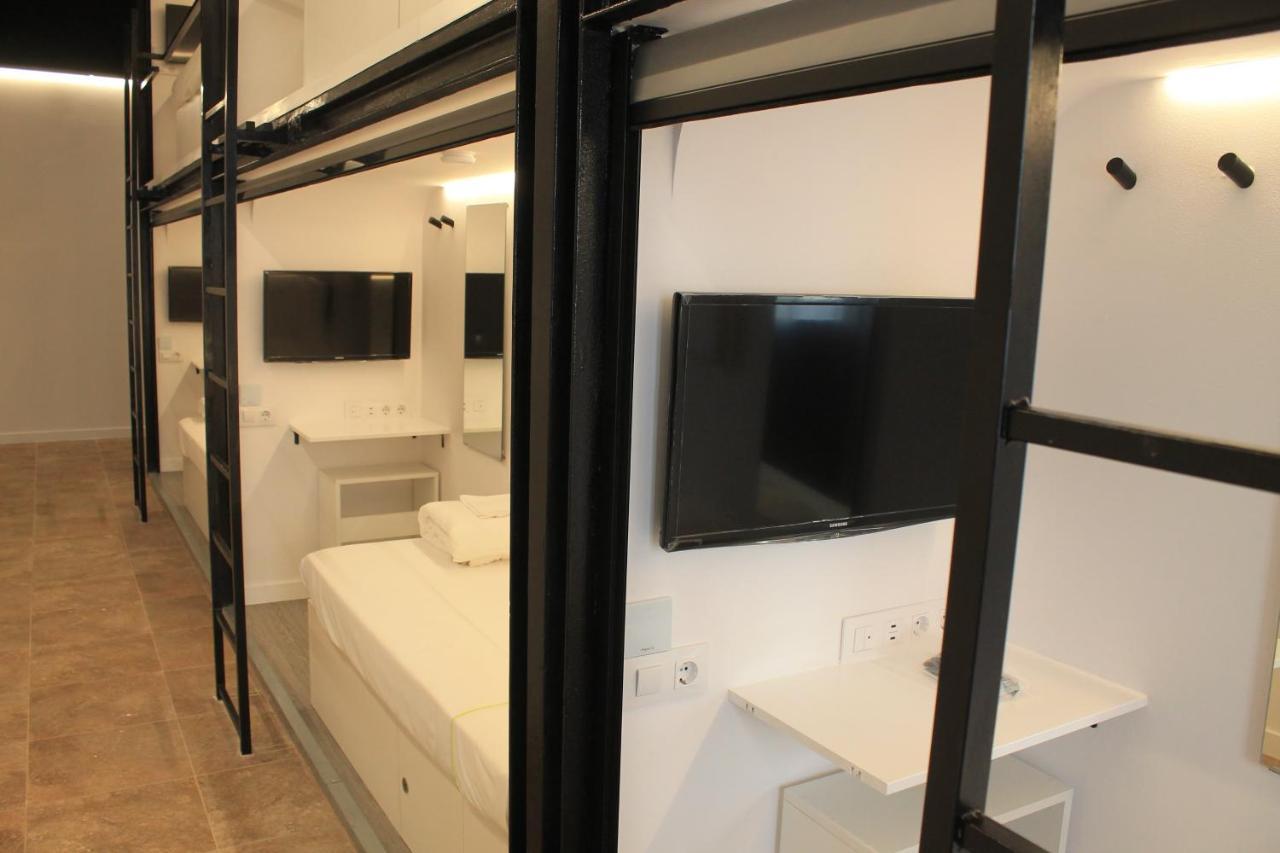 M Pods Malaga Hotel Exterior photo