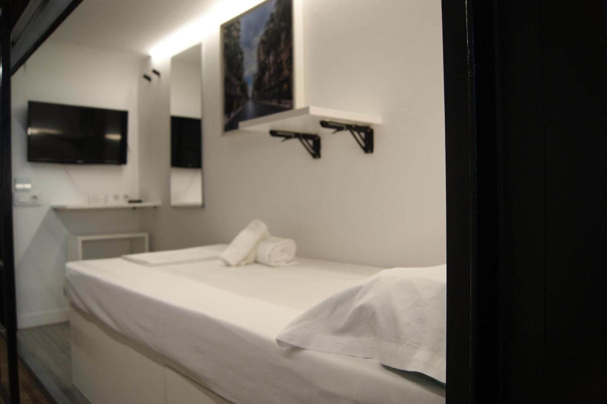M Pods Malaga Hotel Exterior photo