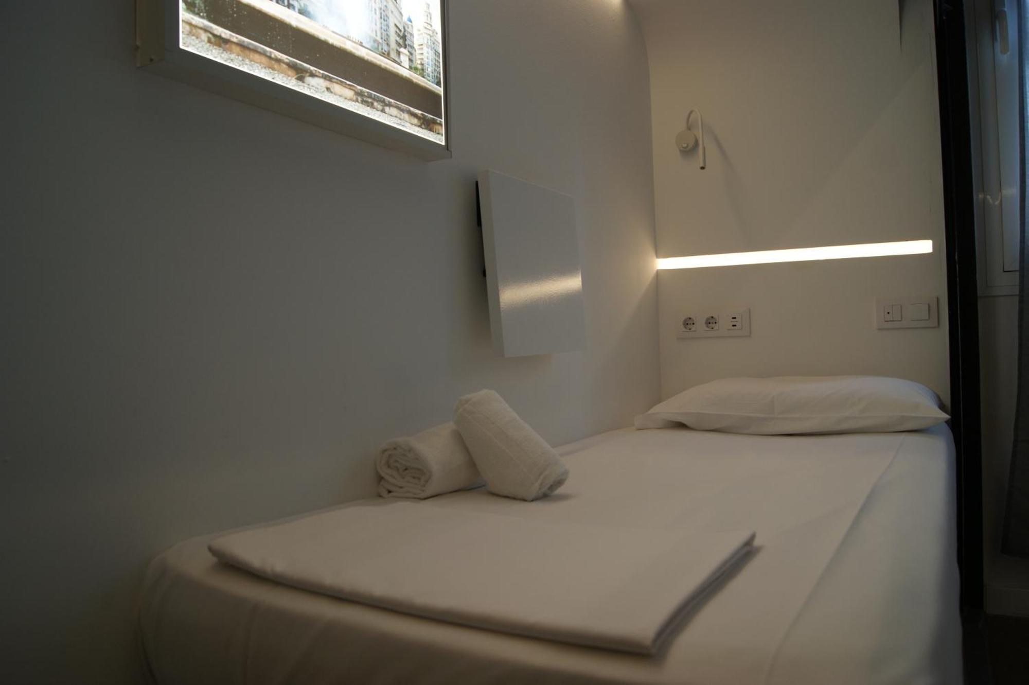M Pods Malaga Hotel Exterior photo