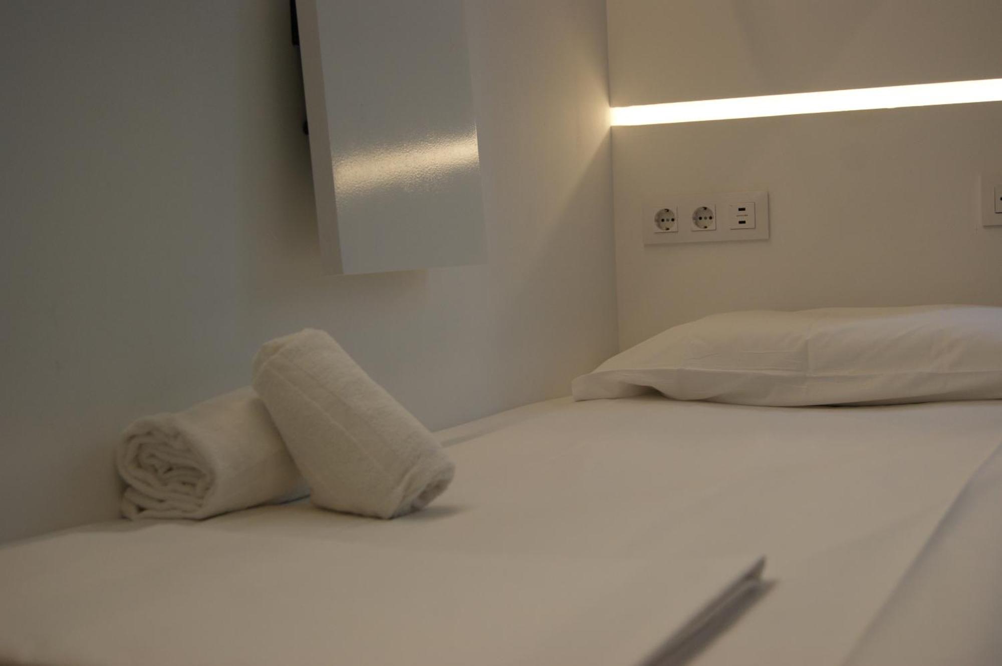M Pods Malaga Hotel Exterior photo